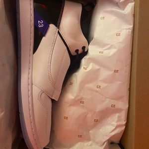 Jordan Fadeaway Size 11